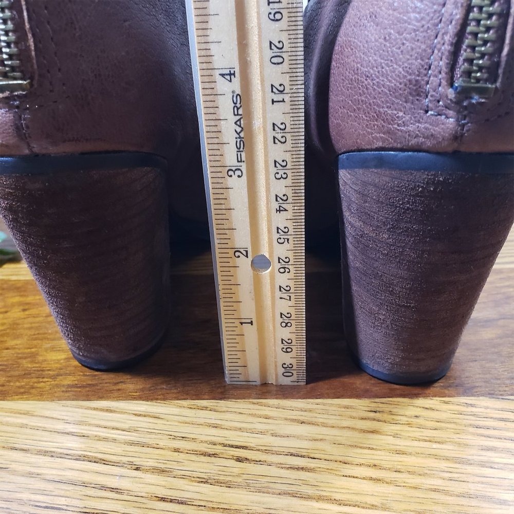 ARTURO CHIANG Women's Size 7 Brown At-Hadley Ankle Boots - Picture 8 of 12